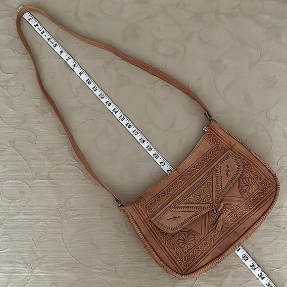 NWOT Crossbody Bag - Moroccan Artisan Tooled Leather - Approx 12”x10”x2” - Picture 9 of 10